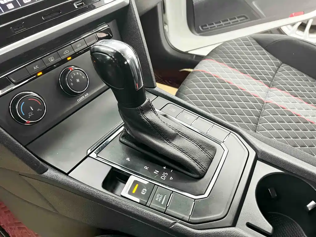 Volkswagen Lamando — миниатюра 10