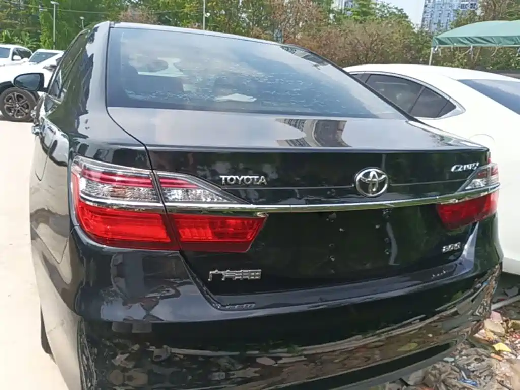 Toyota Camry — миниатюра 6