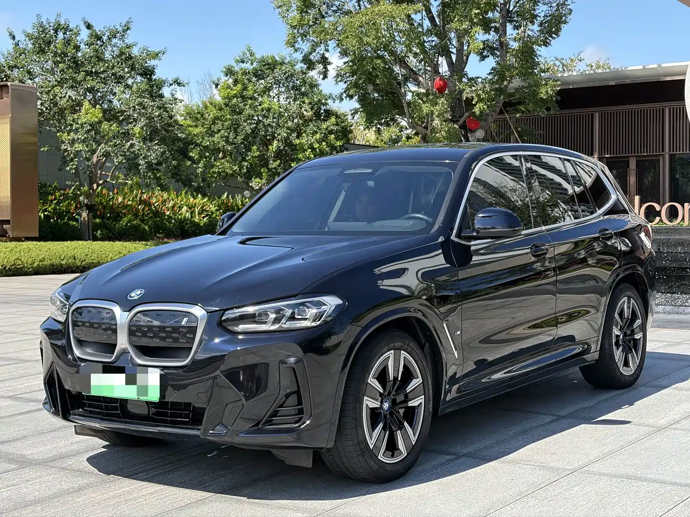 BMW iX3