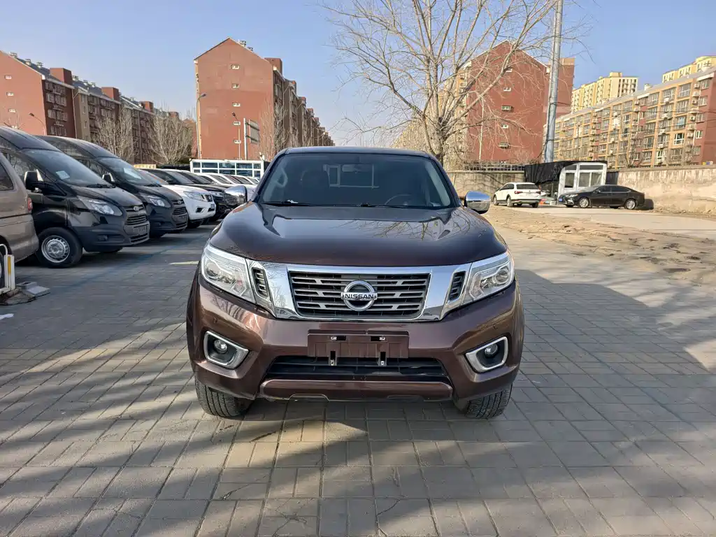NISSAN NAVARRA