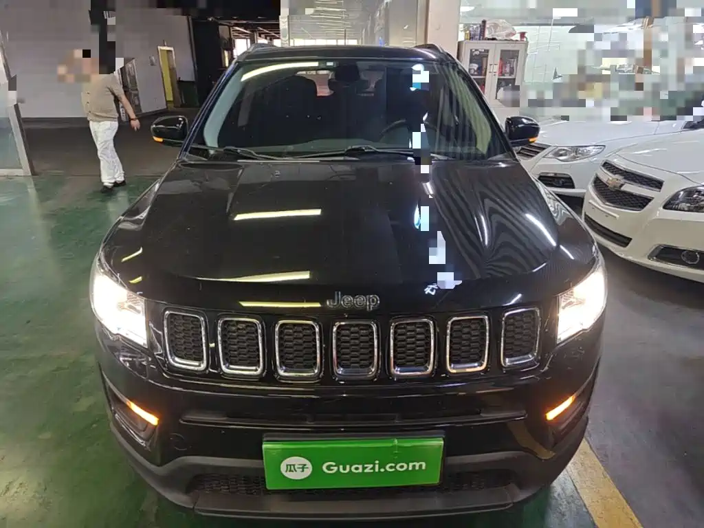 Jeep Compass — миниатюра 3