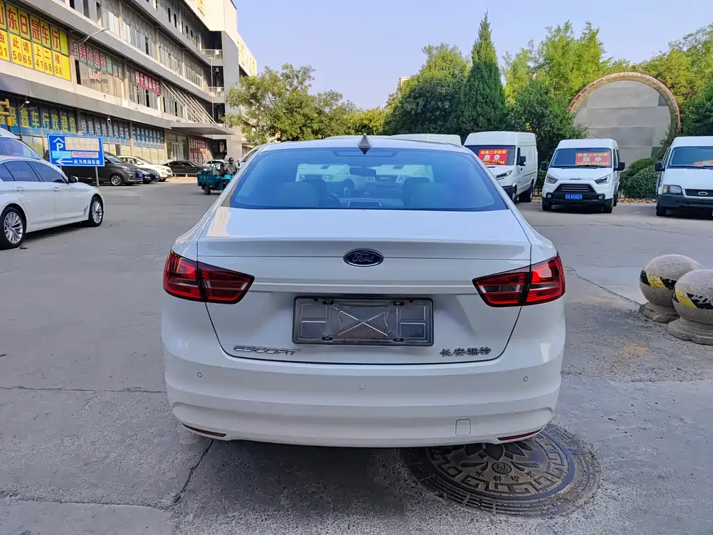 Ford Escort — миниатюра 4