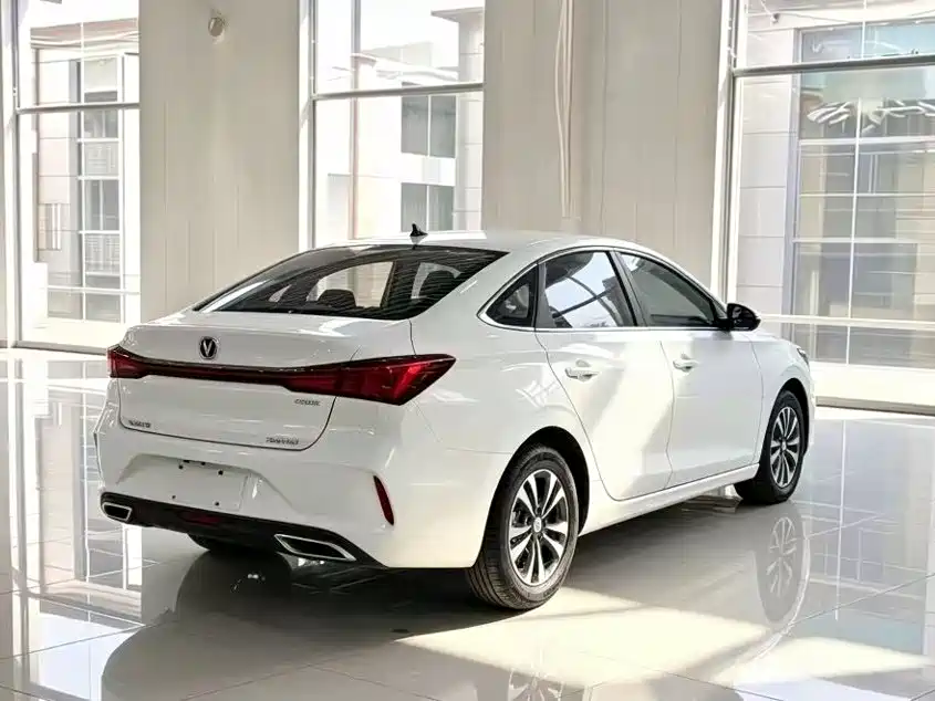 Changan Eado — миниатюра 7