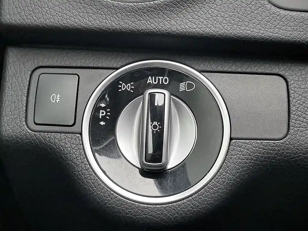 Mercedes-Benz C-Class — миниатюра 21