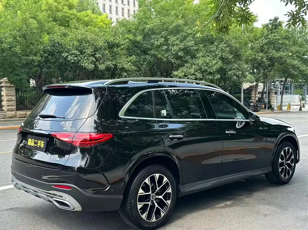 Mercedes-Benz GLC 2024 GLC 260 L 4MATIC 5 мест