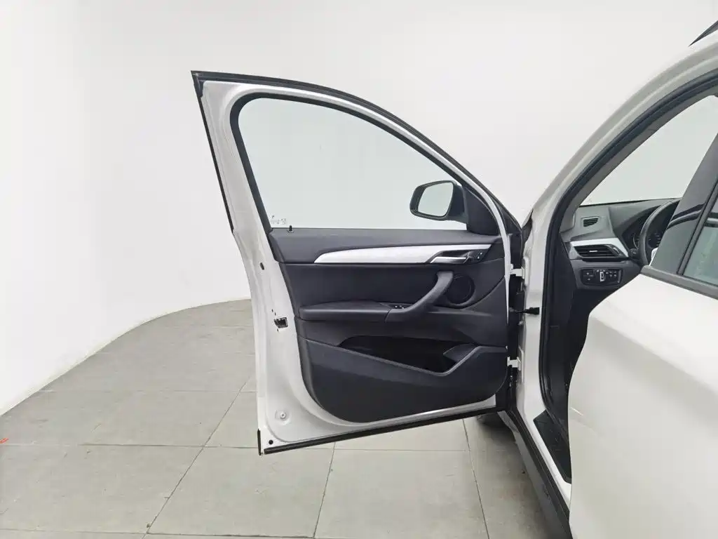 BMW X1 — миниатюра 8