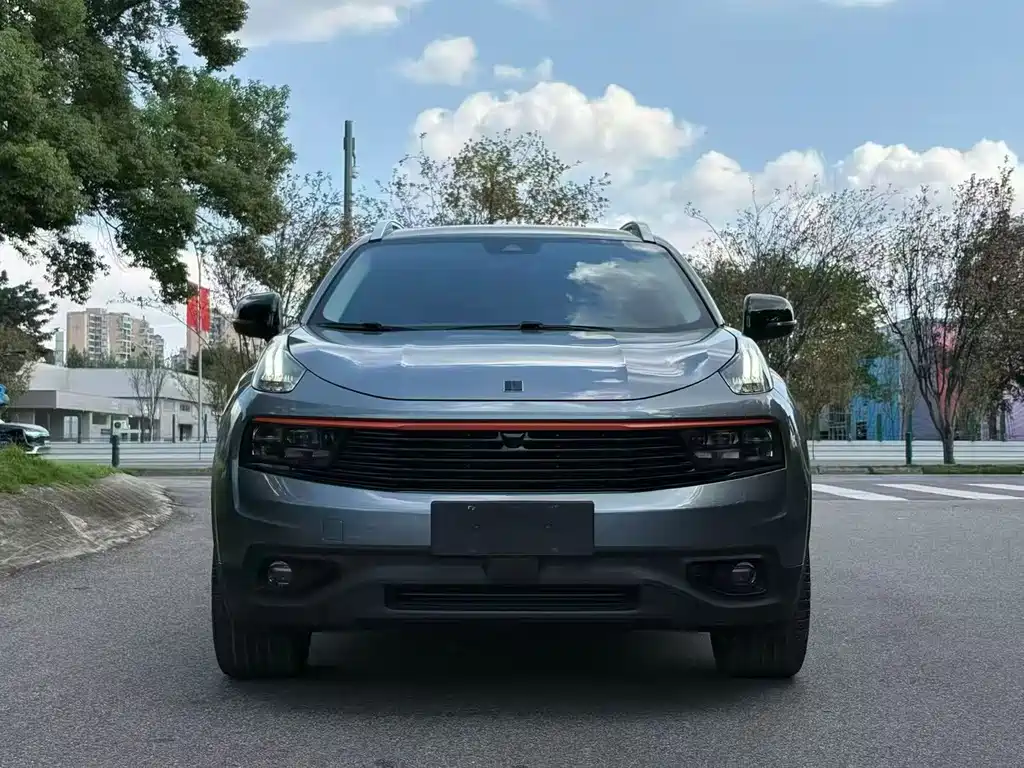 Lynk & Co 01 — миниатюра 2