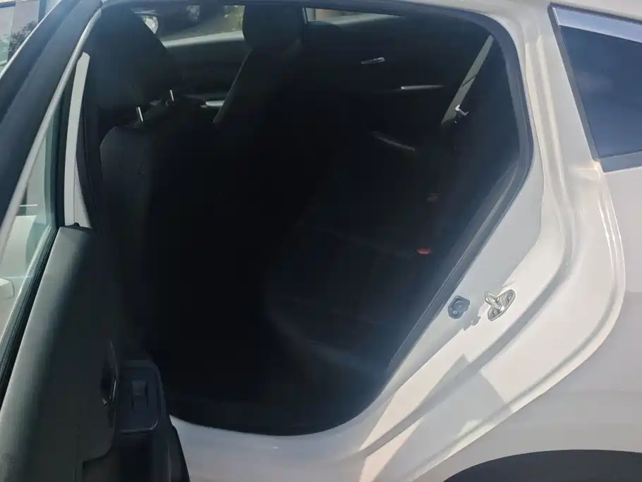 Nissan Sylphy — миниатюра 11