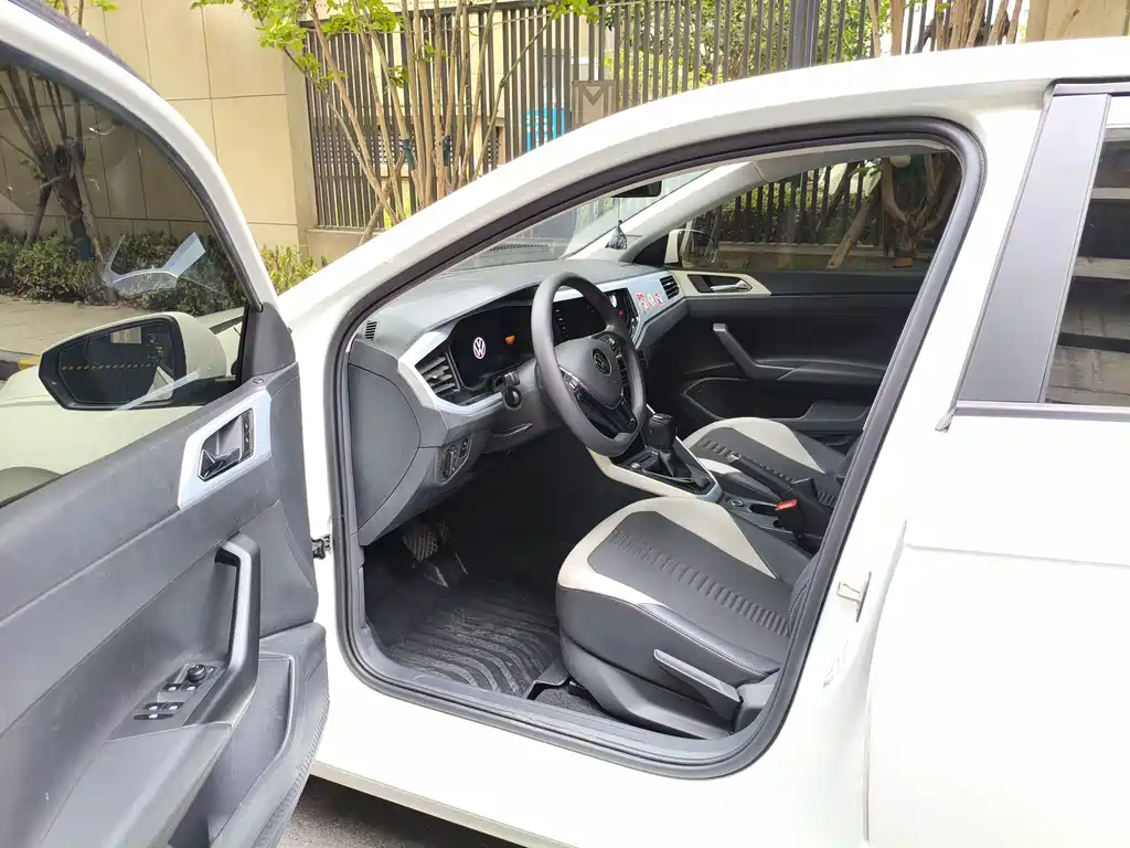 Volkswagen Polo 2023 Plus 1.5L AT