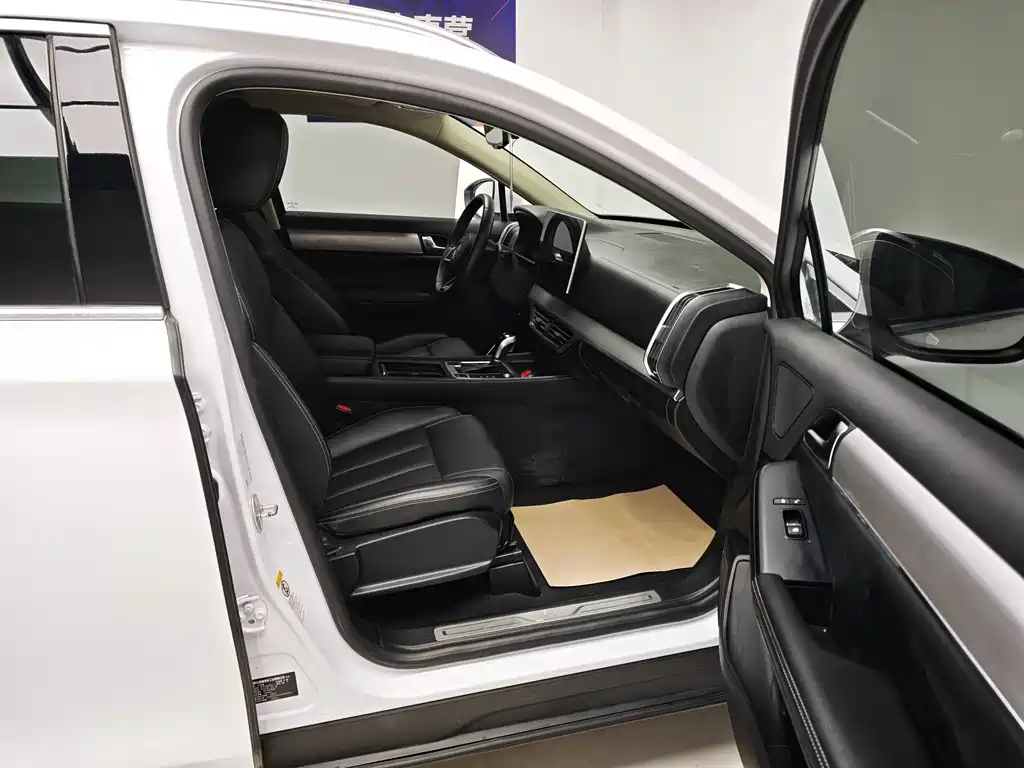 BYD Tang — миниатюра 10