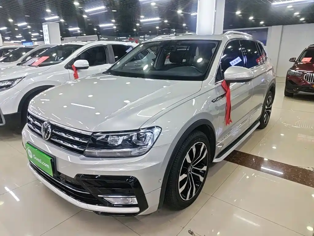 Volkswagen Tiguan L — миниатюра 2
