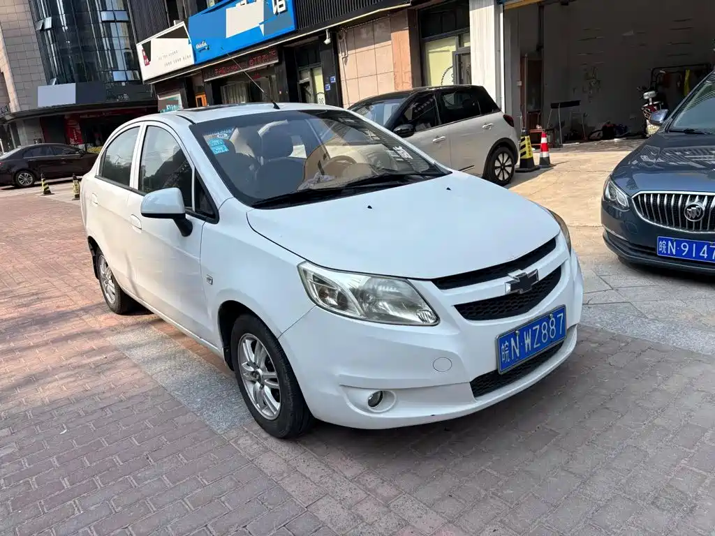 Chevrolet Sail — миниатюра 3