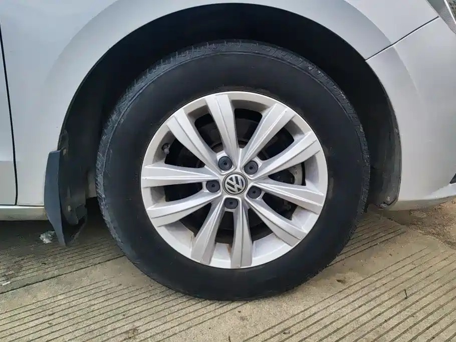 Volkswagen Bora — миниатюра 6