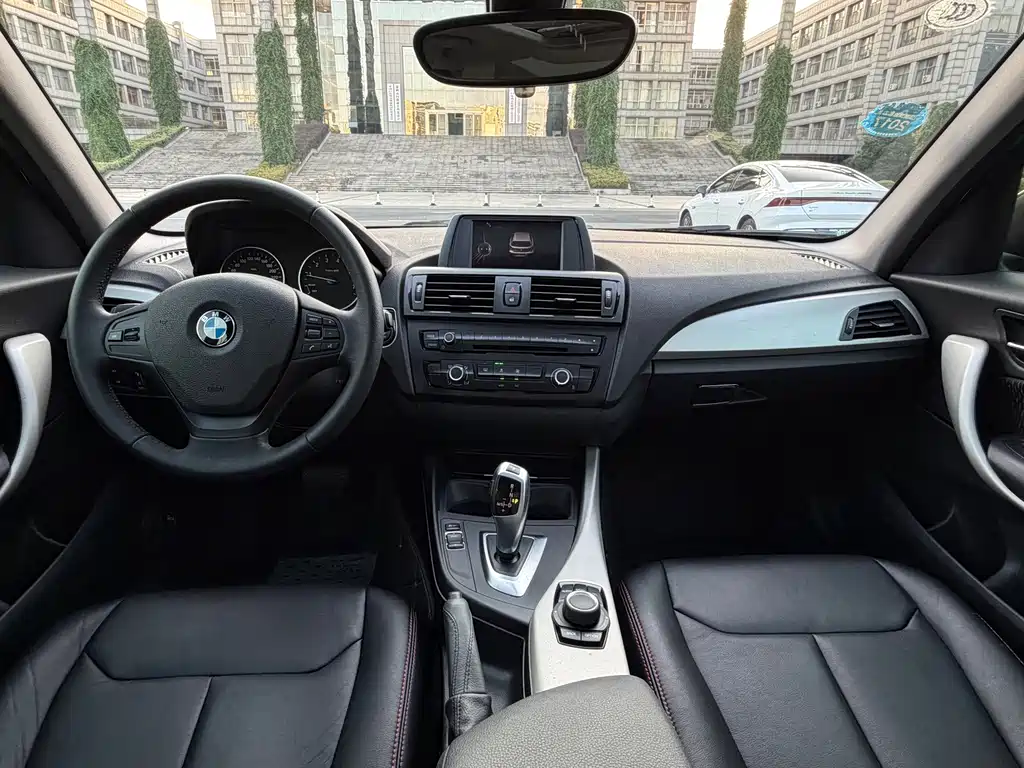 BMW 1 Series (Import) — миниатюра 11