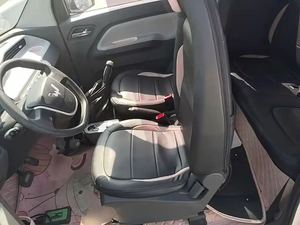 Wuling MINIEV — миниатюра 15