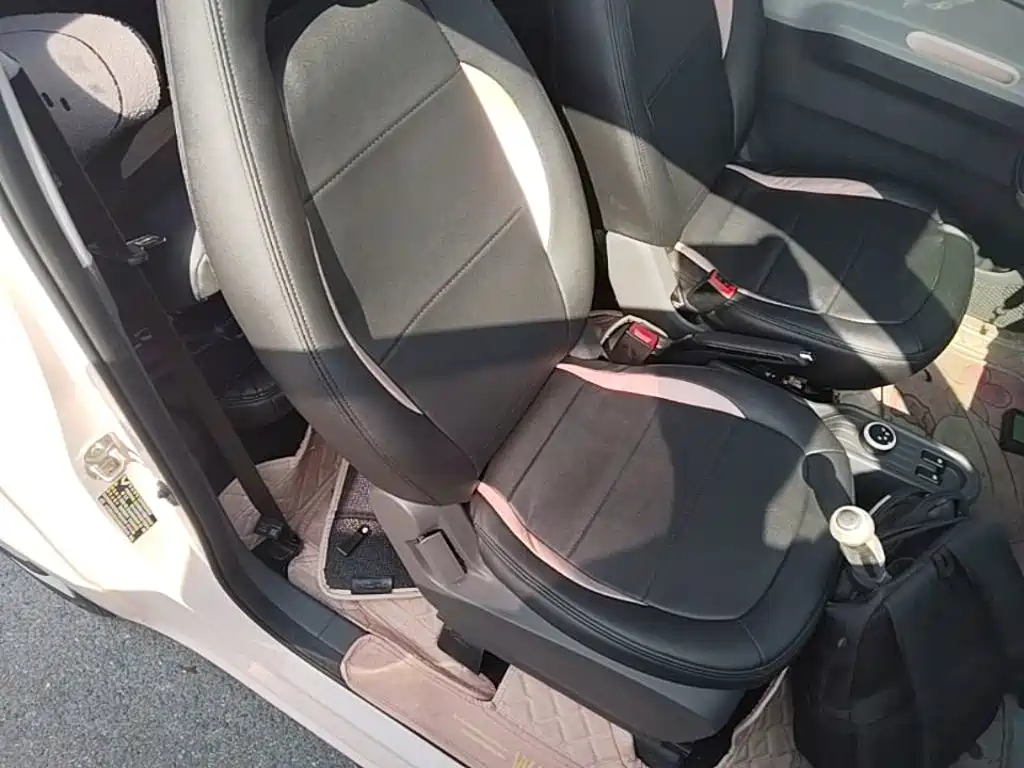 Wuling MINIEV — миниатюра 25