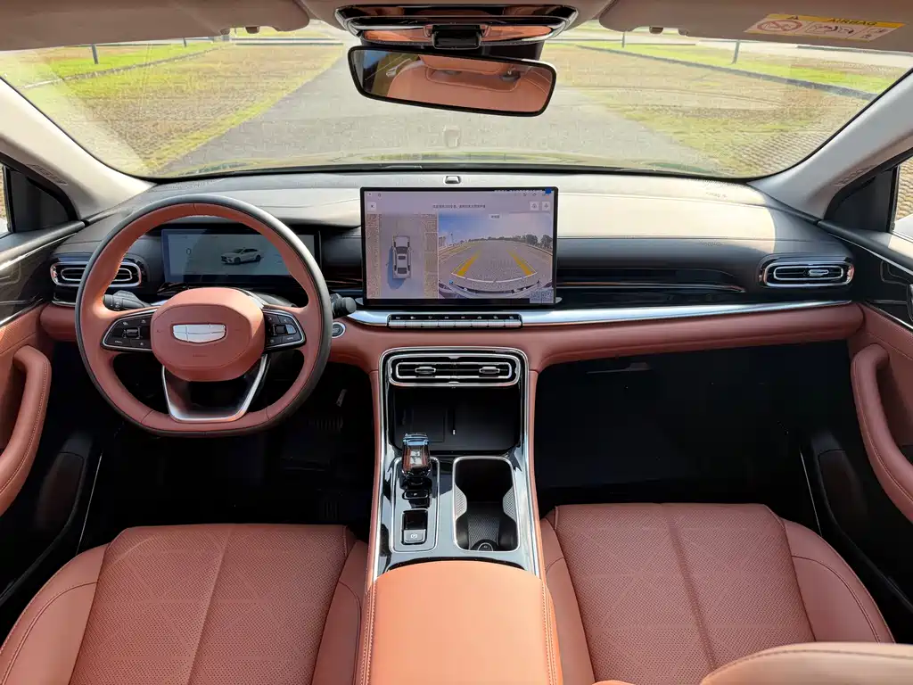 Geely Emgrand — миниатюра 11