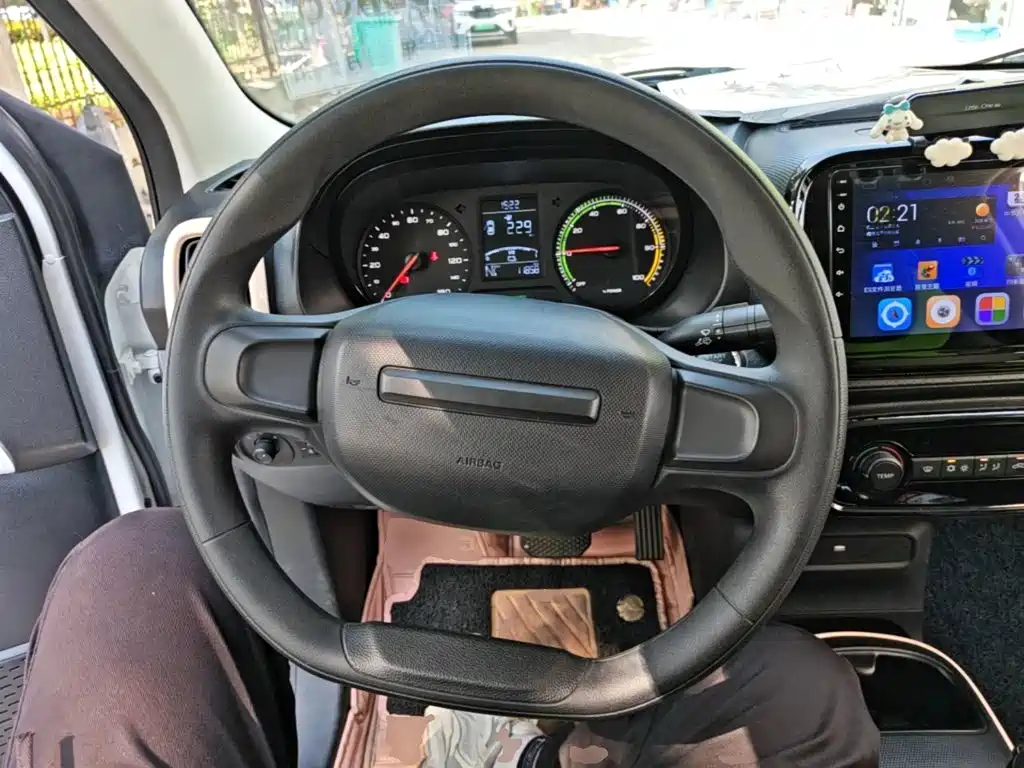 Roewe Clever — миниатюра 11