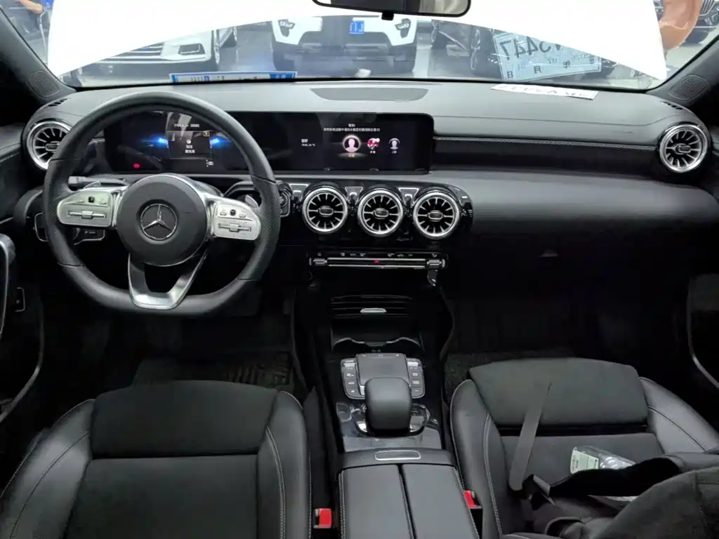 Mercedes-Benz A-Class — миниатюра 10