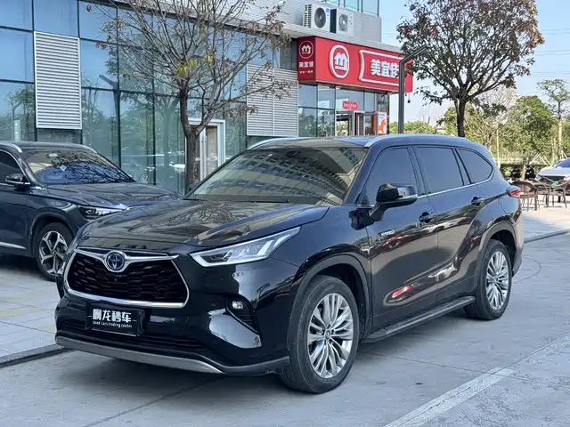 TOYOTA HIGHLANDER 2021