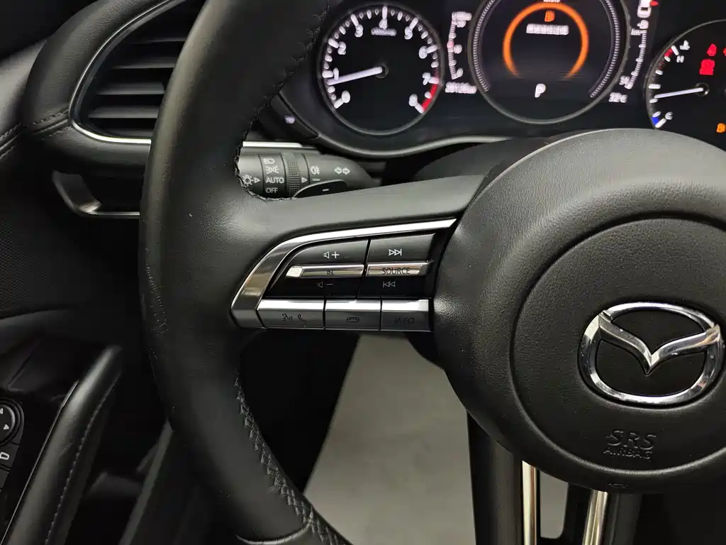 Mazda 3 Axela — миниатюра 26