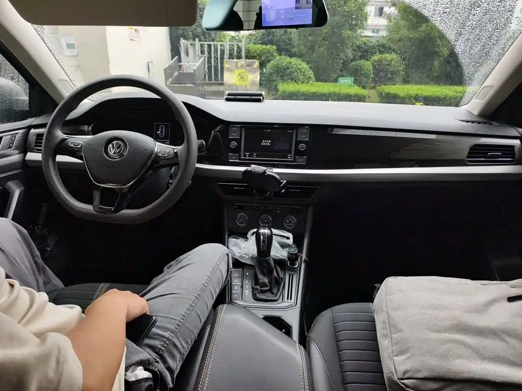 Volkswagen Lavida — миниатюра 10