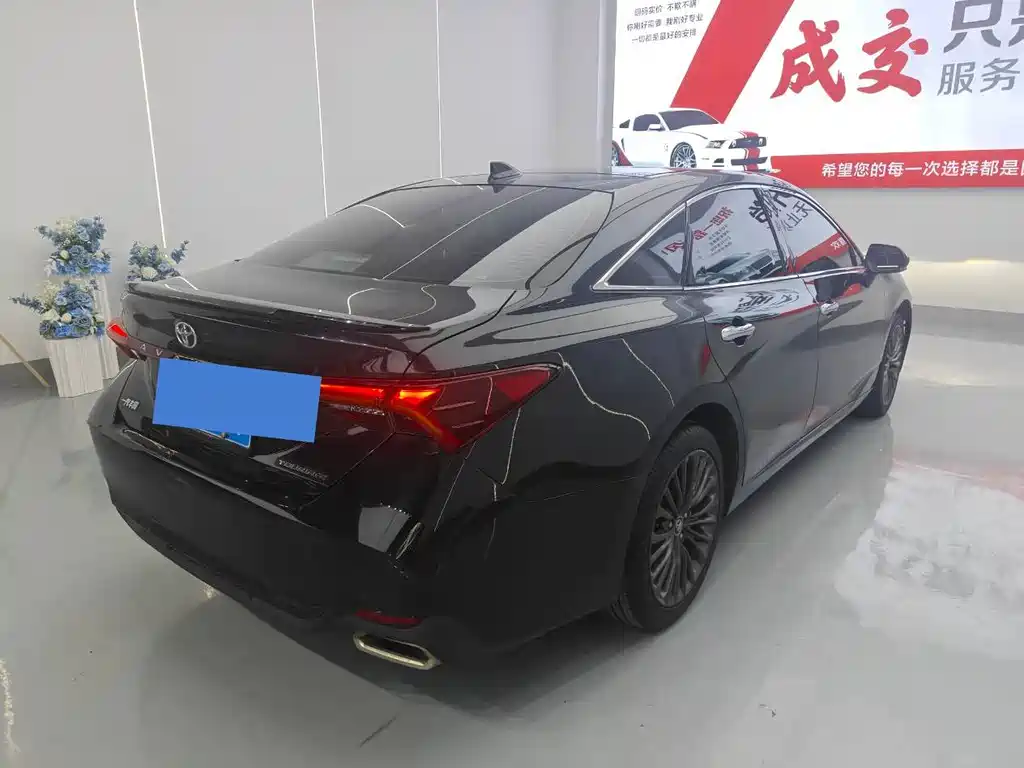 Toyota Avalon — миниатюра 7