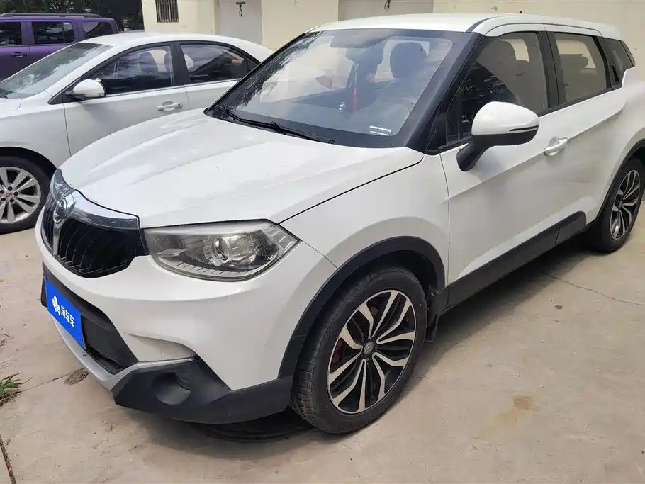 Zhonghua V3 2015
