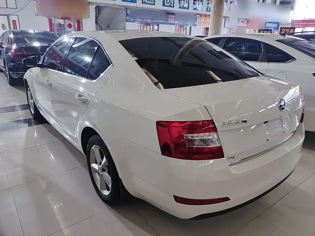 Skoda Octavia — миниатюра 5