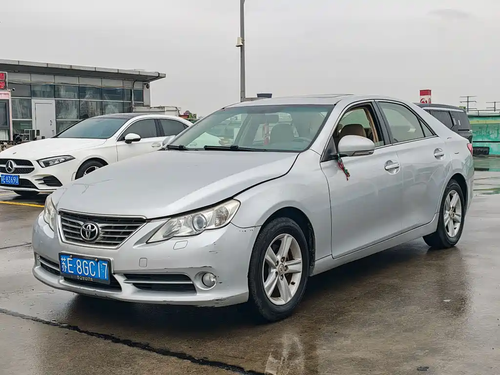 Toyota Reiz — миниатюра 3