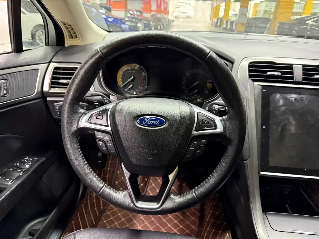 Ford Mondeo — миниатюра 13