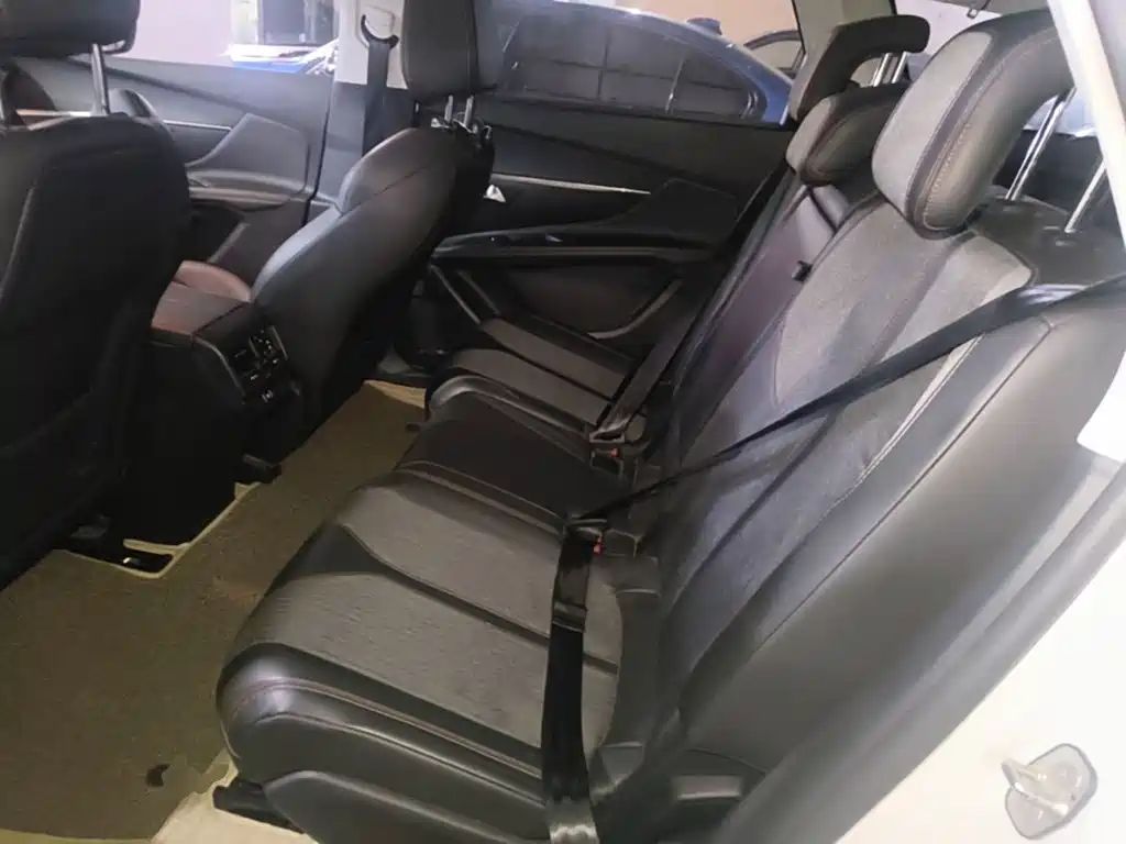 Peugeot 5008 — миниатюра 17