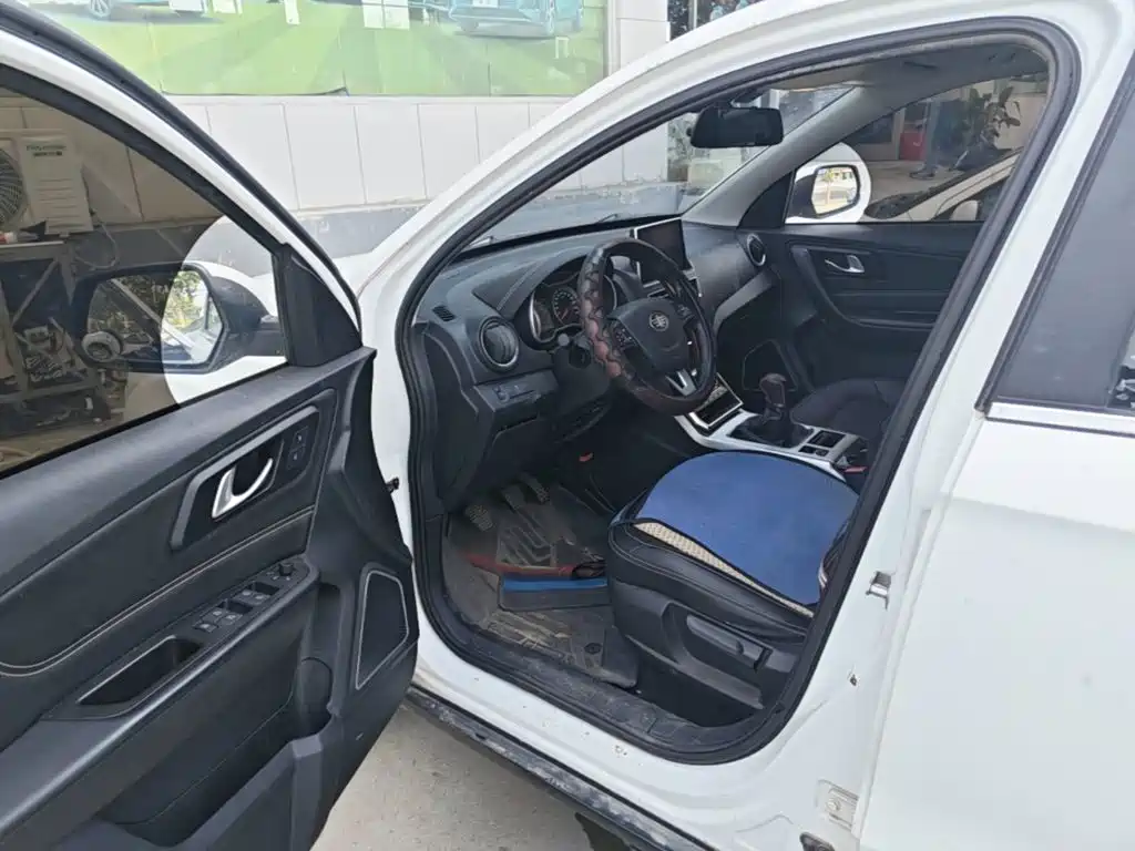 Bestune X40 — миниатюра 16