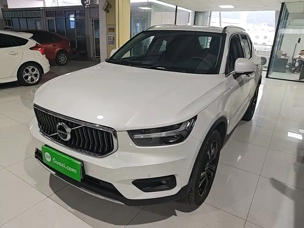 Volvo XC40