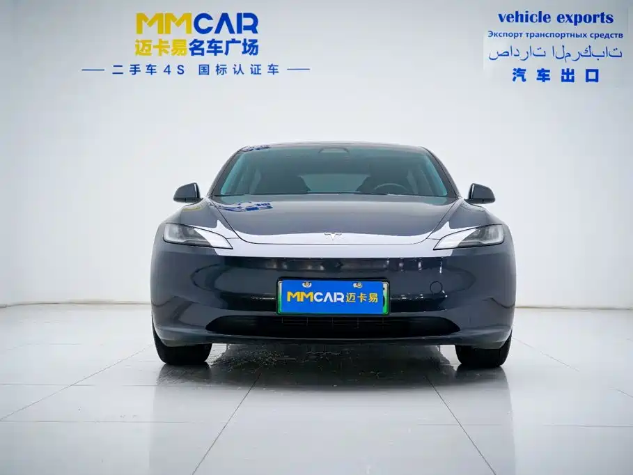 Tesla Model 3 — миниатюра 12