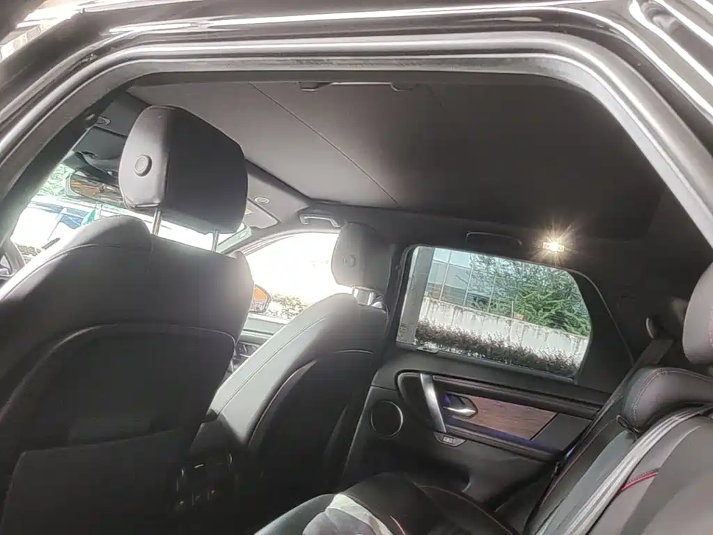 Land Rover Discovery Sport Hybrid — миниатюра 18