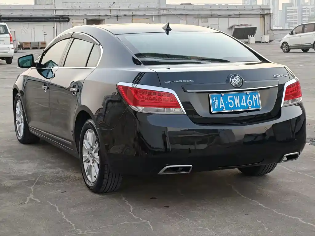 Buick LaCrosse — миниатюра 5