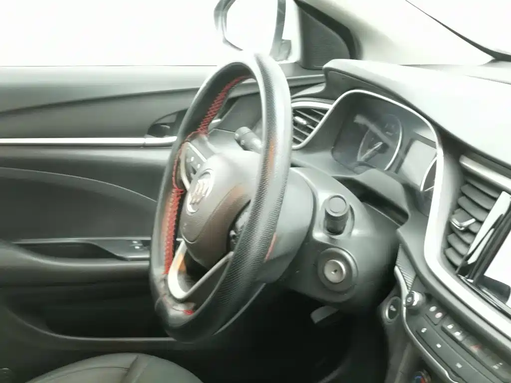 Buick Excelle — миниатюра 22