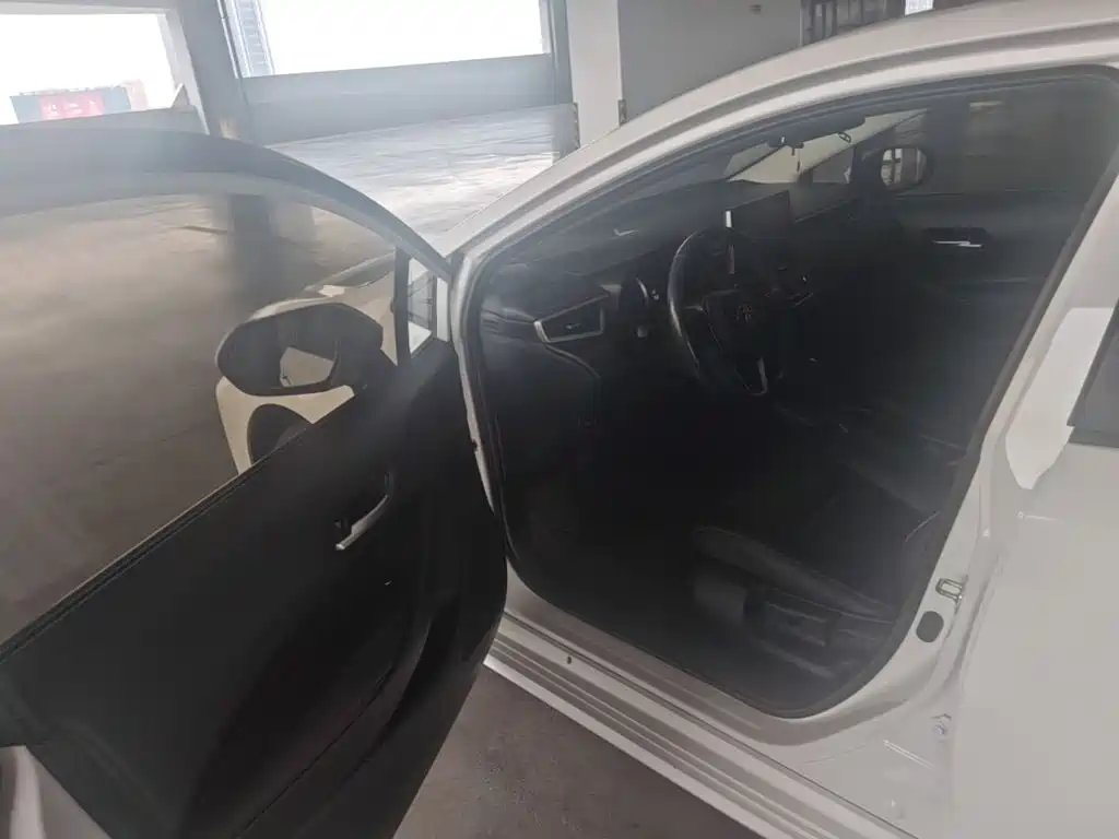 Toyota Corolla — миниатюра 12