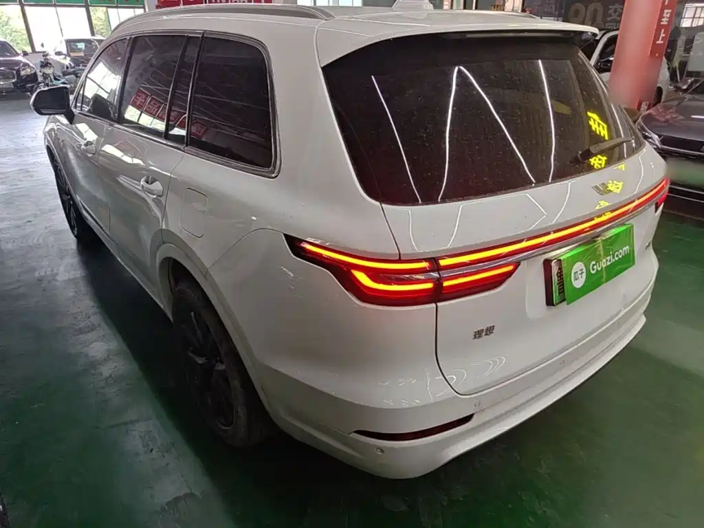 Li Auto ONE 2020 6 мест