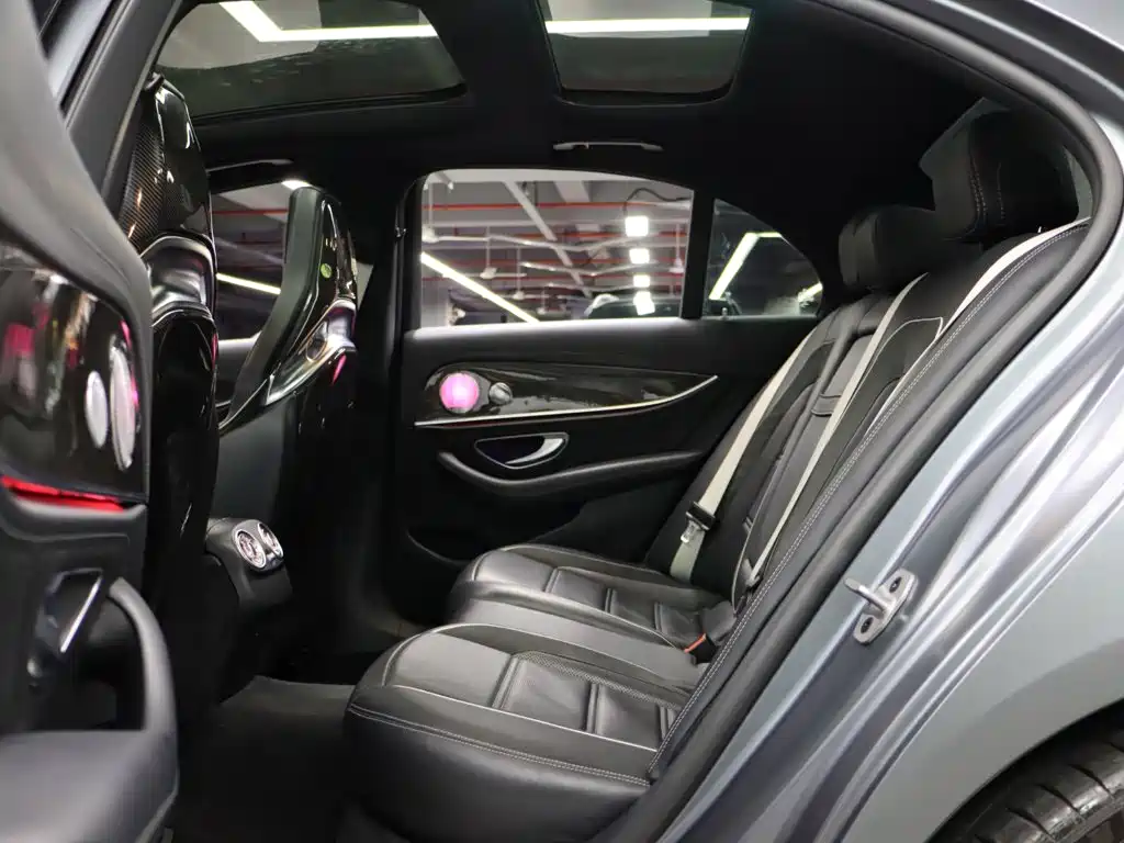 Mercedes-Benz E-Class AMG — миниатюра 23