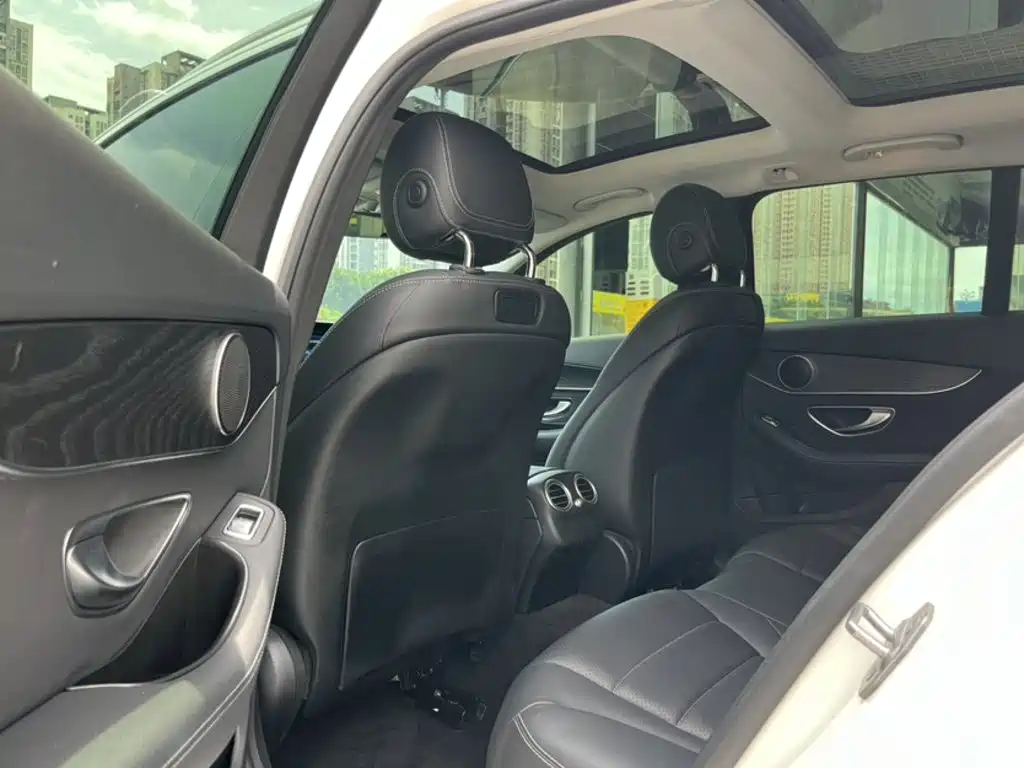 Mercedes-Benz C-Class (Import) — миниатюра 15