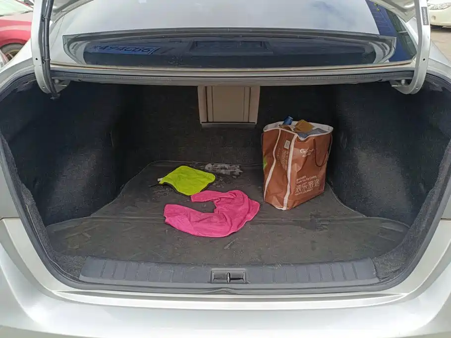 Nissan Sylphy — миниатюра 4