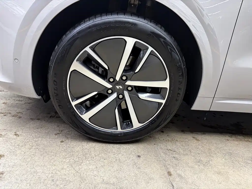 Li Auto Li L6 — миниатюра 17