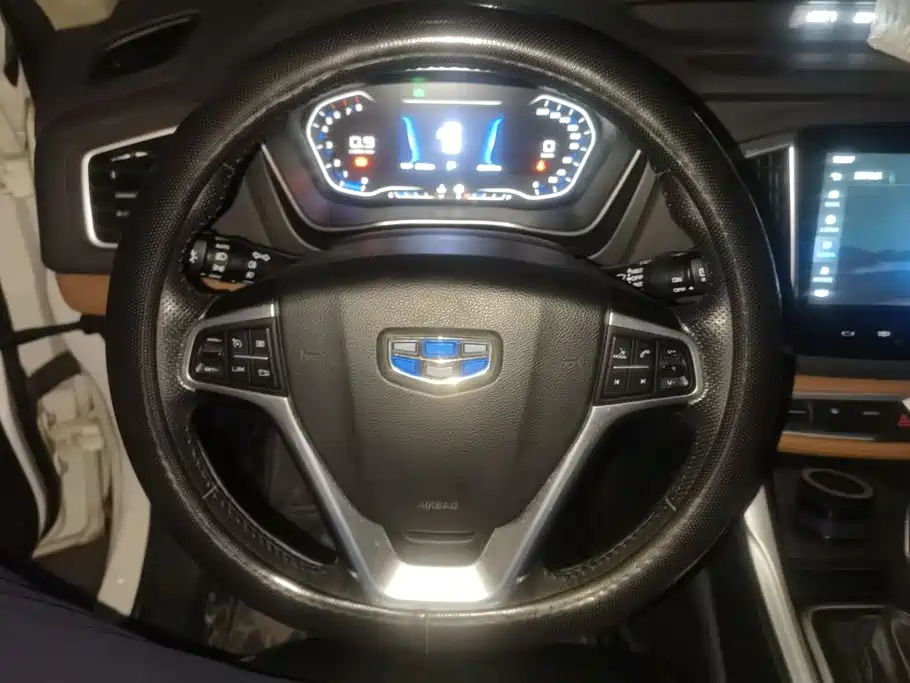 Geely Vision X6 — миниатюра 15