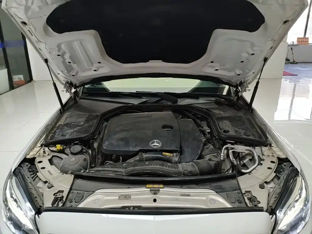 Mercedes-Benz C-Class — миниатюра 20