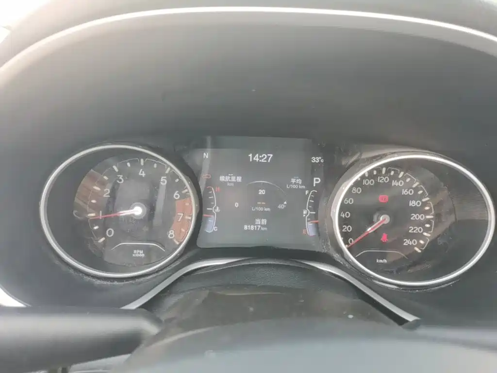 Jeep Compass — миниатюра 12