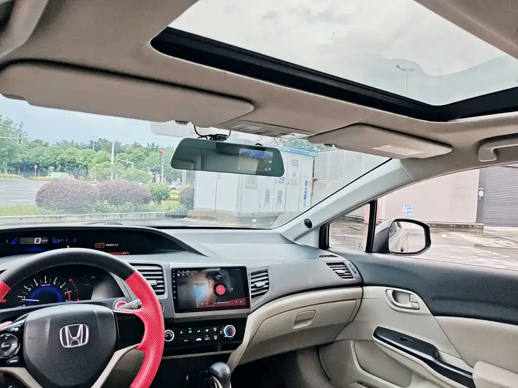 Honda Civic — миниатюра 15