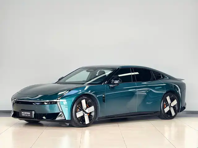 XPeng P7