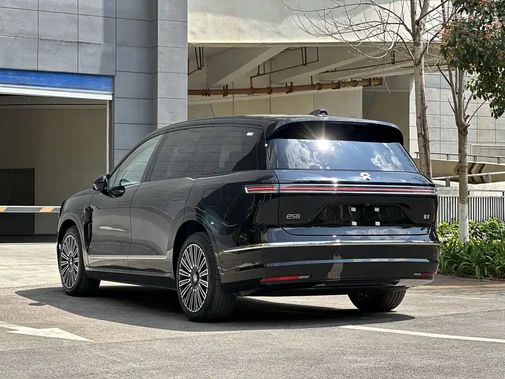NIO ES8 2026 мест Executive Luxury